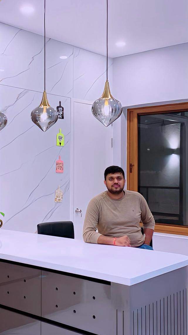 Shravan Suthar